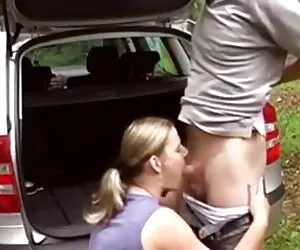 Pacar amatiran Bo. pacarnya. sementara dokter memberikan saran. cerita seks tante terbaru