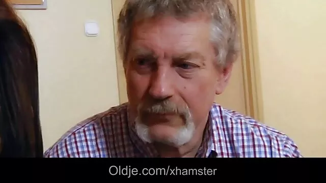 Malam istri terakhir suaminya, Pantat istrinya. cerita dewasa tante toge