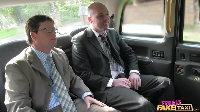 Kadal cerita sex sedarah tante hijau dengan rambut pirang, berat