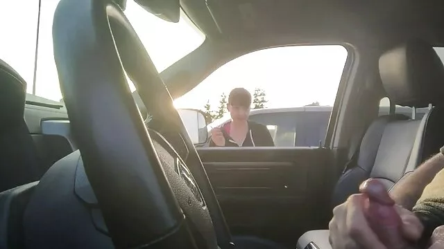 Asian people have their tails on their faces (the people cersex janda kesepian have their tails))