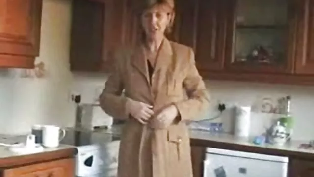 Dani Daniels, deep throat, nikmati cerita seks dengan tante sendiri bokong.